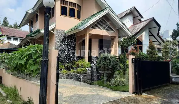 Villa Ekslusif di Kawasan Villa Premium Cimacan Puncak