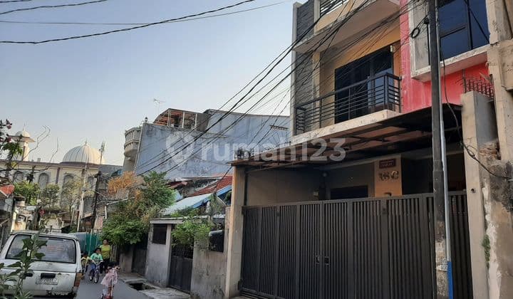 Rumah 2lt msh bagus sdh SHM hrg 2,9m nego