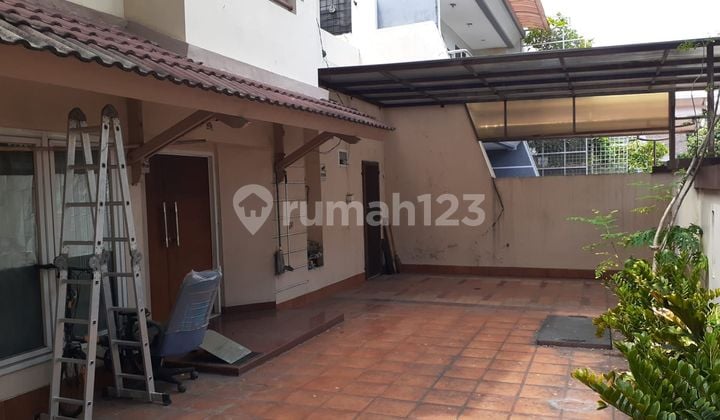Rumah huk 2lt luas 265m dgn 3 kmr tdr FF