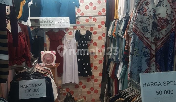 Kios 2x3m di pasar laris taman palem lestari jakbar