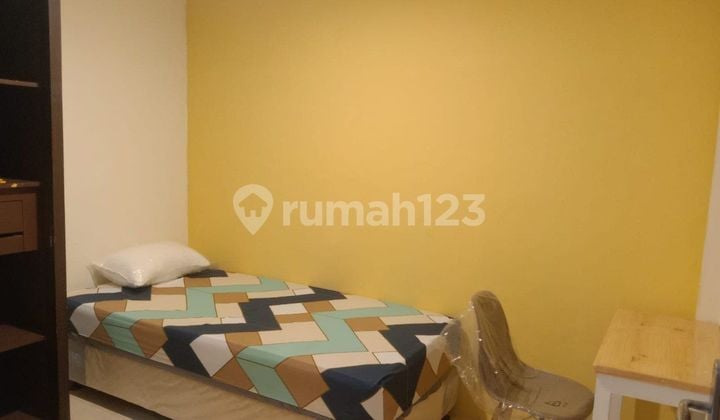 3-Story Boarding House With 40 Fully Rented Rooms