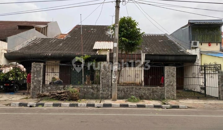 Rumah 1lt.luas 400m Dekat Pasar.anyar Tgr