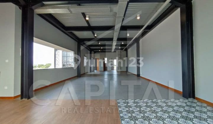 NEW BUILDING COMMERCIAL SPACE
GOOD LOCATION IN SOEKARNO HATTA, BANDUNG CITY