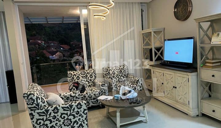 Ready-to-Occupy House at an Attractive Price with City and Hill Views in Dago Pakar Resort, RDP Bandung City.