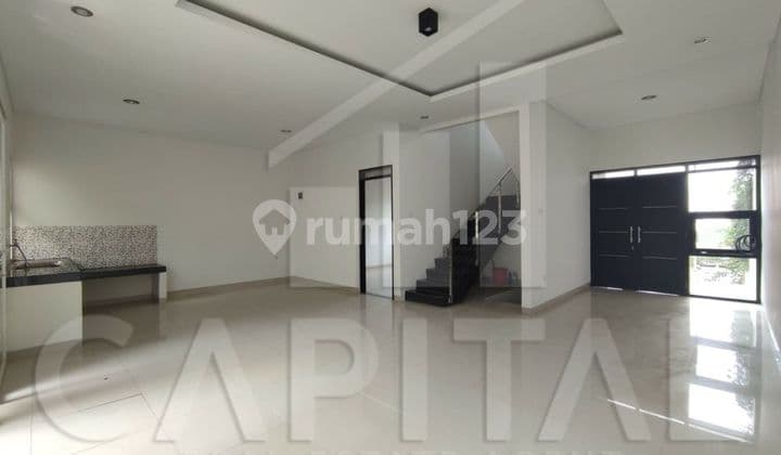 Minimalist House With City View In Pondok Hijau Bandung City