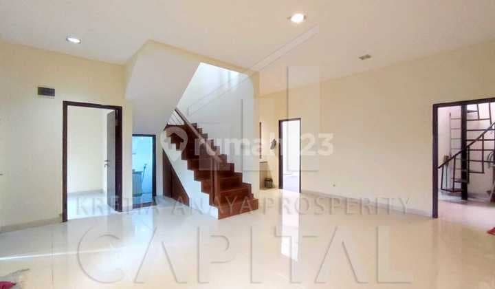 Minimalist 2-Story House Ready to Occupy Semi-Furnished Sayap Sutami Bandung City