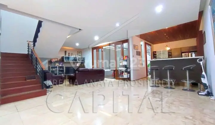 Rumah Lokasi Bagus Siap Huni Semi Furnished Ditengah Kota Area Pasteur Bandung Kota