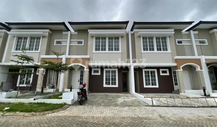 Rumah 2lt Dijual di Waterfront, Tanjung Bunga(rd) Rumah 2lt Dijual di Waterfront, Tanjung Bunga(rd)