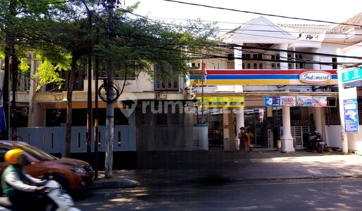 Dijual rumah 2lantai di Jalan Hertasning, panakukkang makassar (okt)