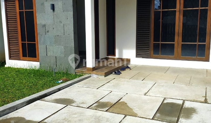 Rumah Baru Siap Huni Lokasi Strategis Sarijadi