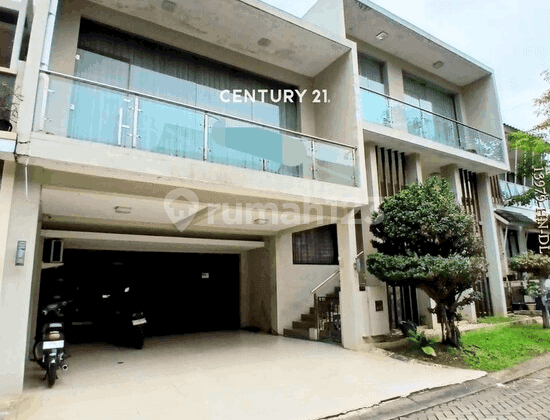 Rumah Semi Furnished Siap Huni di Kebayoran Bintaro