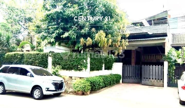 Rumah Dua Muka Akses 2 Mobil Dijual Sesuai NJOP di Tebet