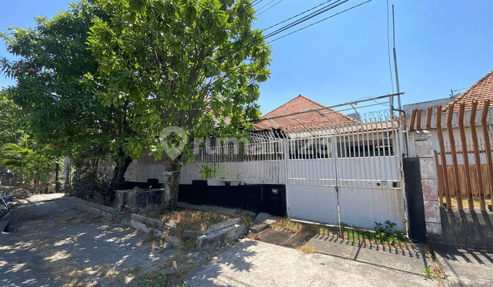 Tengah Kota Strategis Rumah Jl. Kemuning Surabaya Bisa Nego Lagi