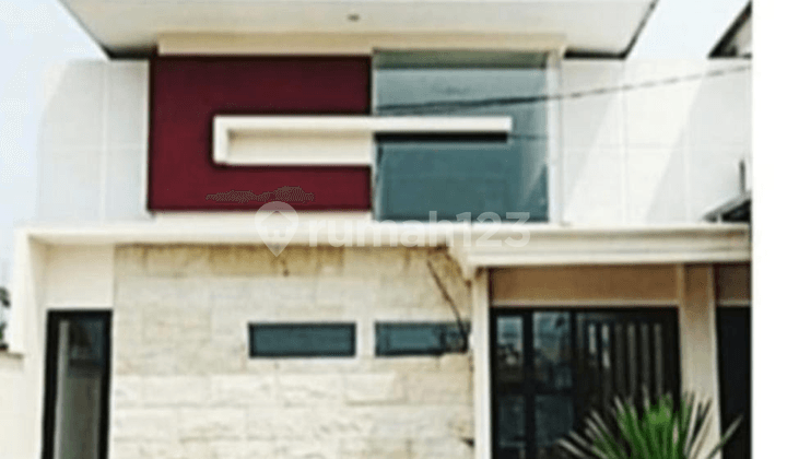 Strategis Dekat Jalan Utama Rumah Kendung Ada 2 Unit Jejer Strategis Dekat Jalan Utama Rumah Kendung Ada 2 Unit Jejer