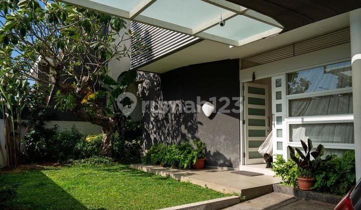 Rumah Istana Dieng, Malang Semi Furnish 2 Lantai