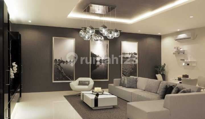 Luar Cluster Rumah Royal Residence Surabaya Barat