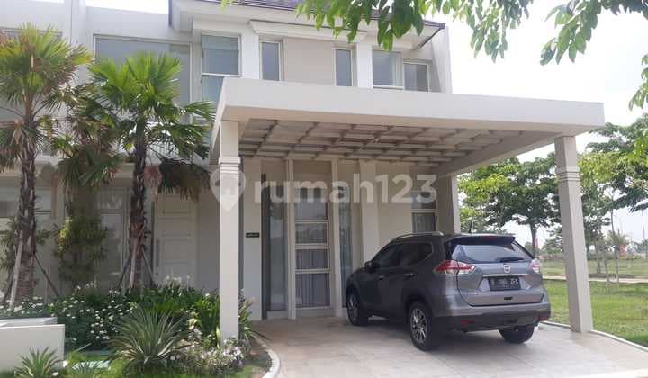 Minimalis Rumah 2 Lantai di Grand Pakuwon Cluster North Victoria