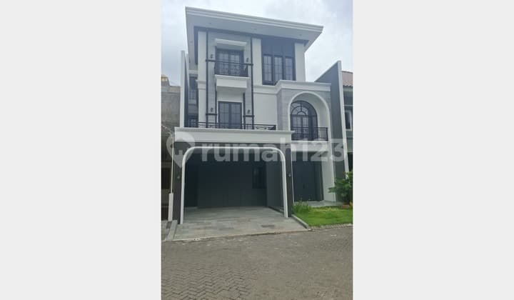 3 Lantai Cimaik Modern Rumah Citraland Utama - Amerika Style
