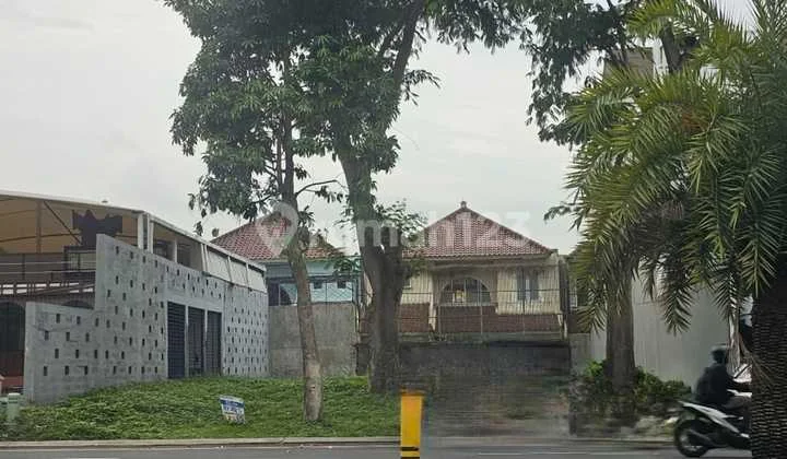 Prime Commercial Plot in Strategic Golf Hill Area, Surabaya Bara Prime Commercial Plot in Strategic Golf Hill Area, Surabaya Bara