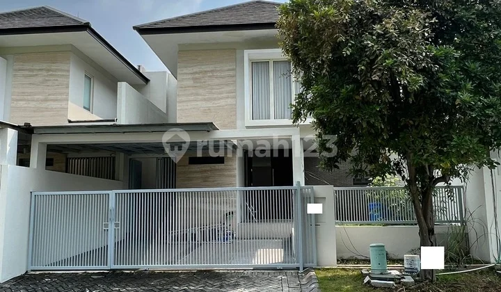 Rumah Graha Famili Strategis Dekat Gate Depan, Dan Rumah Sakit Rumah Graha Famili Strategis Dekat Gate Depan, Dan Rumah Sakit