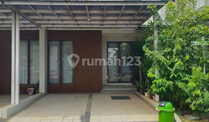Charming comfortable house in JGC Cakung, East Jakarta