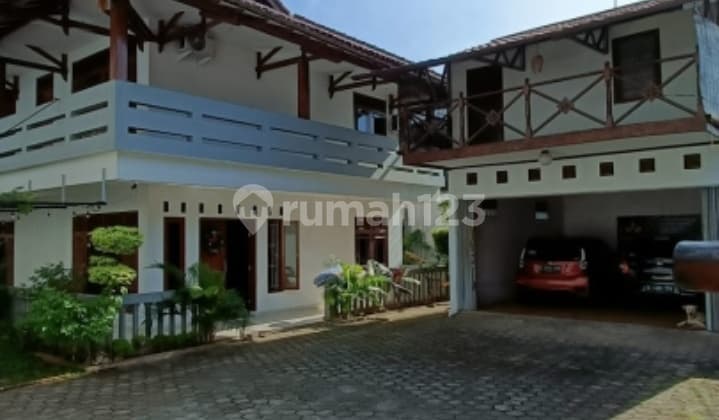 Rumah Asri Nyaman Fully Furnish Bambu Apus Jakarta Timur