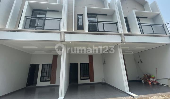 Rumah 2 Lantai Brandnew Tanjung Priok