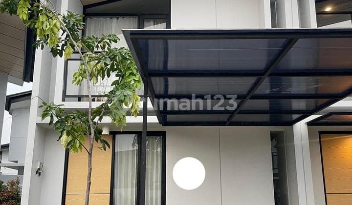 Rumah 2 Lantai di Uptown Lippo Cikarang Nyaman Full Furnished