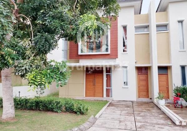 Disewakan Rumah 2 Lantai di Perumahan Taman Golf Residence