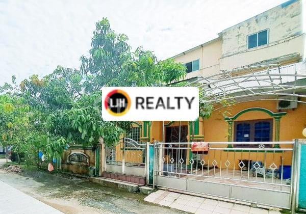 2-Story Hook House in the Center of Anggrek Mas City