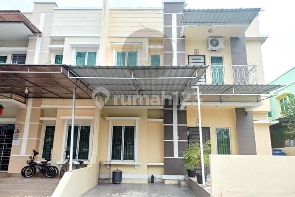 For Sale Ready-to-Occupy House in Center View Batam Centre