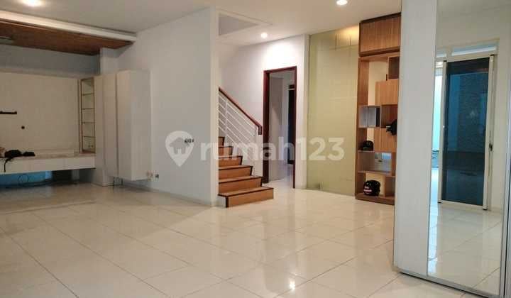 Dijual Rumah Mewah di Larangtapa Kota Baru Parahyangan KBP