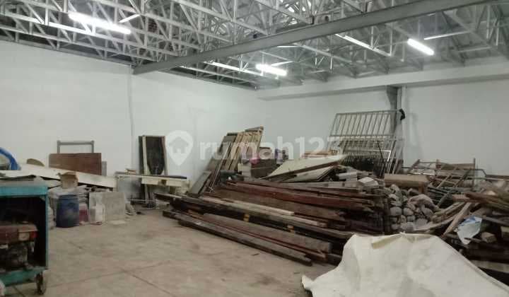 Dijual Gudang di Andir Bandung, Ada Ruang Kantor dan Kamar Tidur