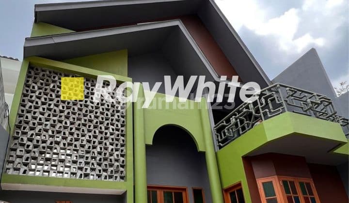 Rumah Baru Desain Industrial Modern Di Lebak Bulus