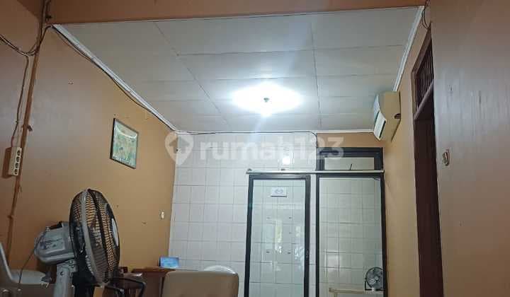 DIJUAL RUMAH SEMI FURNISHED DIJUAL DI KELAPA GADING