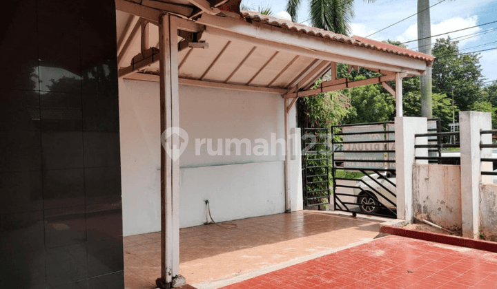 Old House Ready to Live In at Boulevard Taman Kencana, Cengkareng, West Jakarta