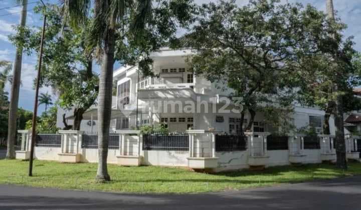 Rumah Bagus Sertifikat Hak Milik 2 Lantai Di Pondok Indah