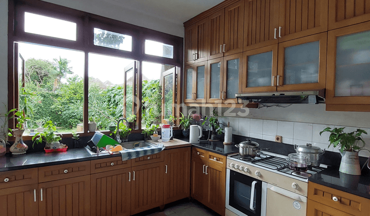 Rumah Dijual Surat SHM di Pejaten Jakarta Selatan