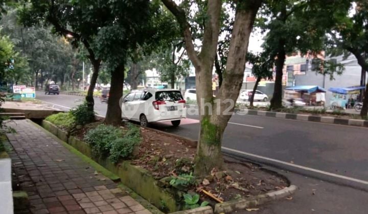Rumah Yang Cocok Untuk Usaha Lokasi Pinggir Jalan Perkotaan Bogor, Jawa Barat