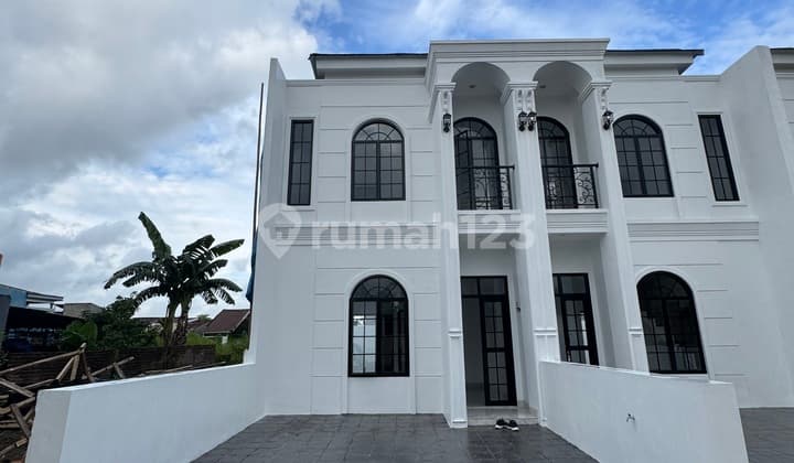Rumah Cantik 2 Lantai di Dekat Hertasning Baru Makassar