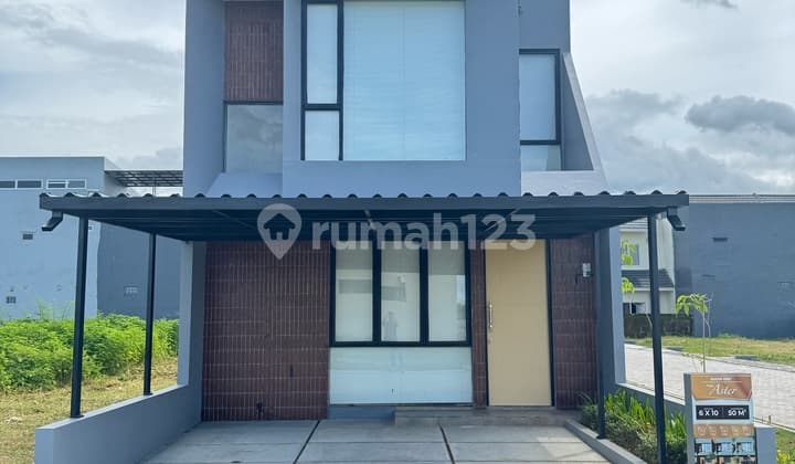 Rumah Cantik 2 Lantai di Dekat Kampus Unhas Makassar