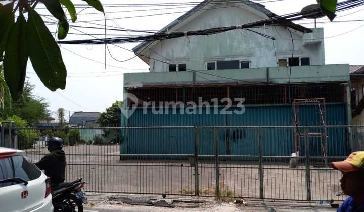 Tanah 1495 m2 SHM Kedoya, Jakarta Barat, Posisi Hoek, harga 22jt per m2, masih nego