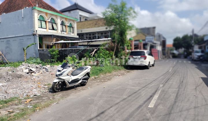 Sell land in Pura Demak, Denpasar. Flood-free. Elite neighborhood.
