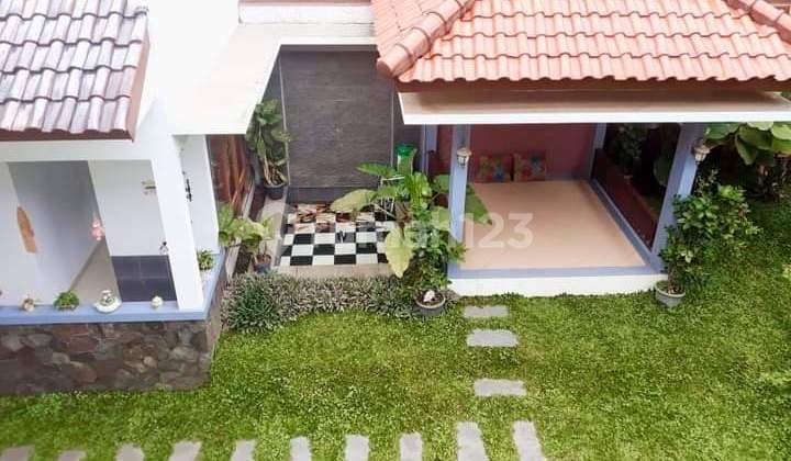 Rumah Posisi Stragis di Ciwaruga Bandung