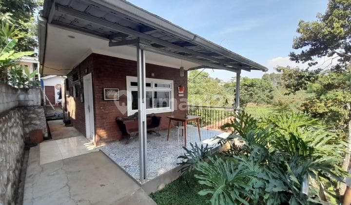 Jual rumah + villa + cafe di daerah cipageran pakuhaji