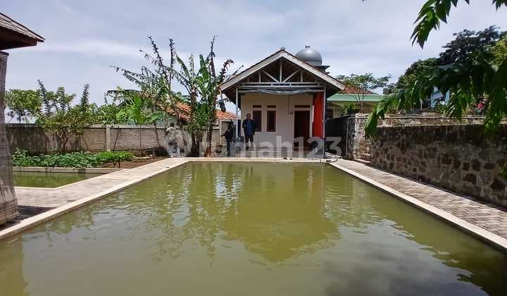 Dijual Villa Minimalis Ada Kolam Ikan Sayap Wisata Gunung Puntang