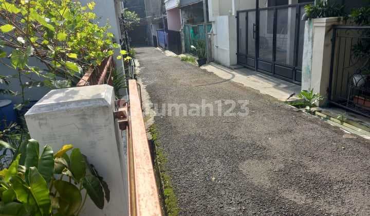 Rumah di Gegerkalong Dekat Upi dan Kawasan Wisata Lembang