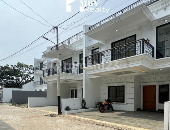 Rumah Minimalis Modern di Jagakarsa, Jaksel Akses Dekat Toll