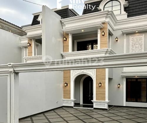 Rumah Modern Dekat Stasiun Lenteng Agung Jakarta Selatan