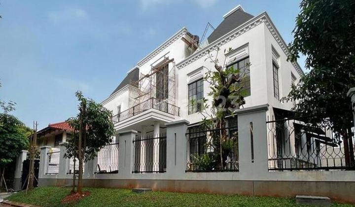 Rumah Modern Fasilitas Eksklusif di Kawasan Premium Pondok Indah